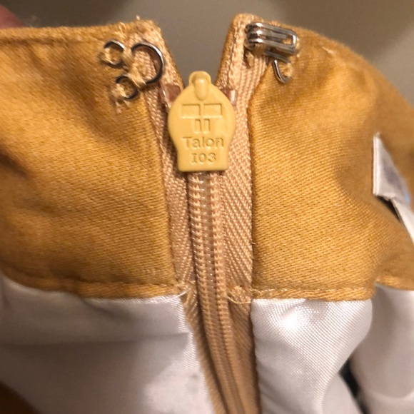 A31- Van Heusen skirt - Picture 7 of 9